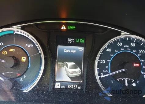 2017 Toyota Camry Hybrid Xle z USA, uszkodzony, nr VIN 4T1BD1FK5HU219970